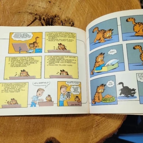 Book Garfield Treasury Jim Davis - Picture 3 of 7